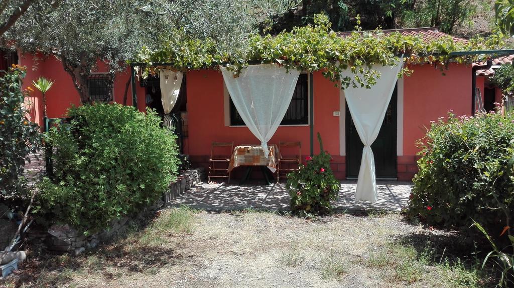 Il Vigneto "Cottage" Гаджи Экстерьер фото